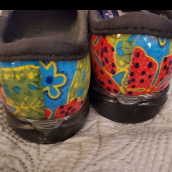 Sloggers Colorful Garden Shoes Size 10 Womens - Picture 2 of 4
